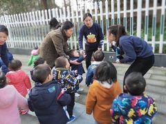 -小门牙好性格托育(北外滩中心)