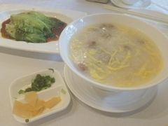 柴鱼粥-弘雅饭店