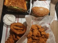 -The Habit Burger Grill 哈比特汉堡(复兴soho店)