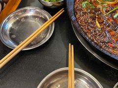 -鸿顺老铁锅美蛙鱼府(解放碑店)