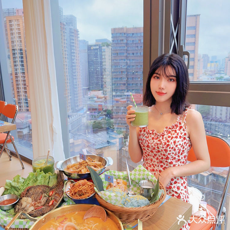 吃完了饭还不想走怎么办🥹