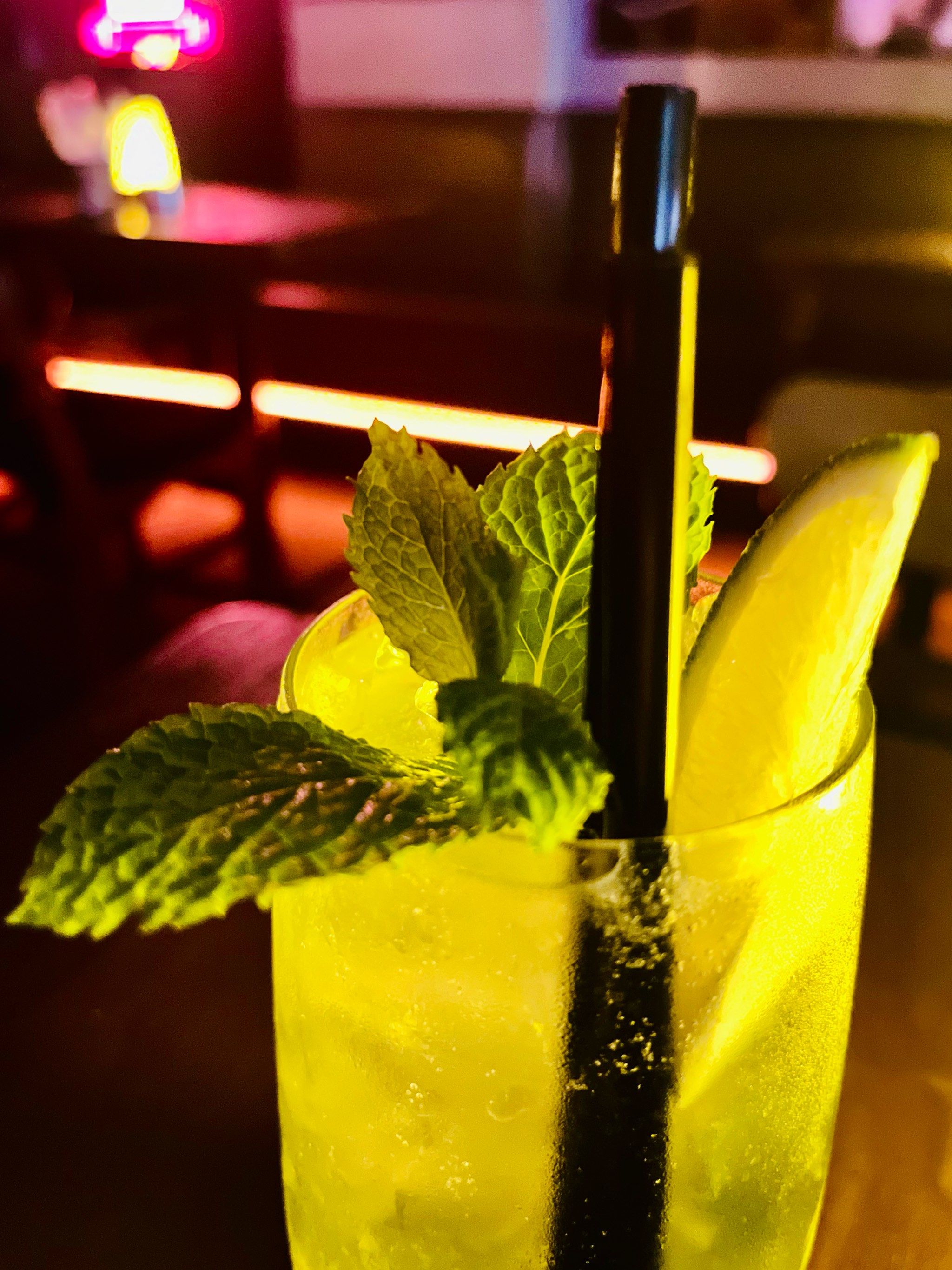 摇曳生姿的鸡尾酒时光