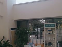 -维乐口腔医院(星海湾分院)