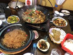 -富正毅三下锅·湘西韵味(天门山索道店)