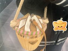 -伦敦比斯特购物村