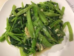 蒜蓉腐乳炒通菜-老地方港式餐厅(拱北口岸店)