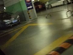 -光启城停车场