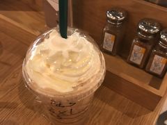 -星巴克(杭州西湖银泰1F店)