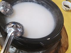 -洞密园美食城·二十二年老店(富华路店)