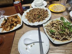 -干老庆贵州留一手烤鱼·地摊火锅(财经大学店)