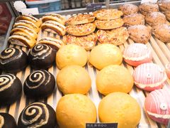 -面包新语(宝龙店)