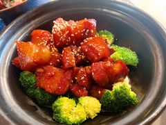 外婆家的红烧肉-悦哉·派对·草坪婚礼·围炉煮茶(三圣乡店)