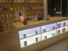 -华为授权体验店(中山公园来福士)