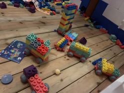 -PIPIKINGDOM皮皮王国欢乐号(欢乐海岸购物中心店)