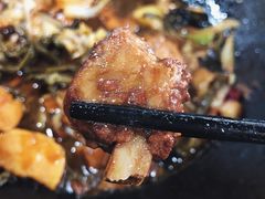 -晨皓祥人民公社铁锅炖菜(西华苑店)
