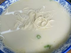 -雪琴面馆富安特色鱼汤面(城中花园店)