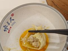 -馋三尺蟹粉小笼(人民广场店)