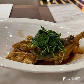 今天去了燃自助餐吃了一顿，里面有海鲜、中餐、日料、西