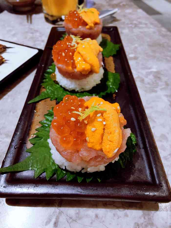 千两(静安嘉里中心店)-"千两的千两寿司确实颇有特色,每次来吃一个.