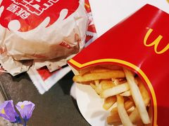 -麦当劳(展览路店)