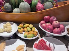 -大中华希尔顿酒店-念自助餐·嗨啤·小龙虾