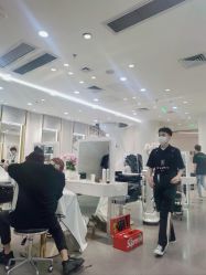 -Kraemer Paris  苏豪路易士·嘉玛发廊