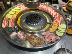-哈哈碳都·牛肋条无限自助烤肉(台江万达店)