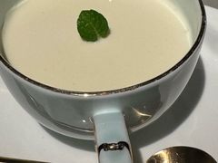 -左庭右院鲜牛肉火锅黑金店(陆家嘴中心店)