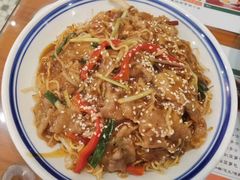 XO酱肥牛炒出前一丁-小龍鳳餐室(番禺路店)