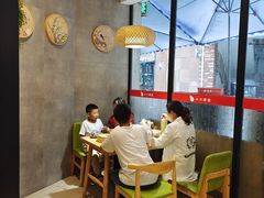 大堂-小六汤包·西安老字号·中华名小吃(高新四路店)