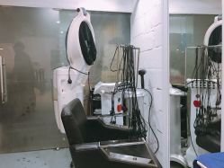 -SIX Hair Consultant