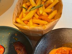 -春树下·树屋花房西餐厅(罍街AS1980店)