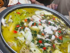 -山城外·非遗酸菜鱼(蜀都万达店)