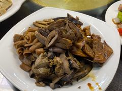 -余杨鸭鸭餐厅