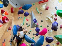 -问山MountQuest攀岩馆