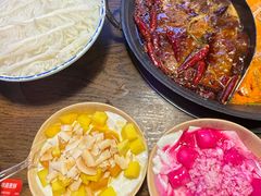 -萍姐火锅·公路夜市(武汉首店)