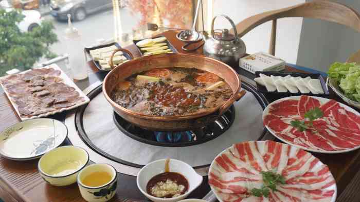 火塘印象·酸菜牛肉火锅