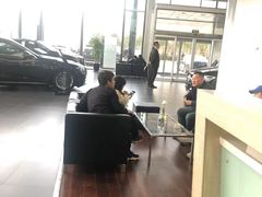 -河北盛世之星奔驰4S店(赵佗公园店)