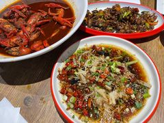 -叶派龙虾•招牌香辣蟹·海鲜(中海国际店)