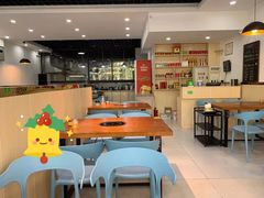 用餐区-老何家后安粉·糟粕醋海鲜火锅(三亚湾椰梦长廊店)