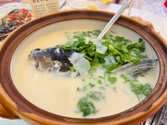 秀水砂锅鱼头-千岛湖鱼味馆(十字街总店)