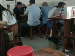 大堂-宝瑞门钉肉饼店