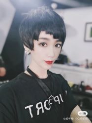 -时尚殿堂明星门店