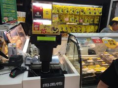 -周黑鸭(武汉汉阳区江城大道永旺店)