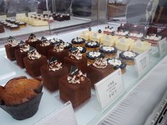 -UNI UNI(环亚凯瑟琳店)