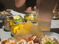 -草家酱蟹炭火烤肉店(珲春南路一店)