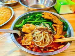 -柳州肥姨妈大骨螺蛳粉(东靖路店)