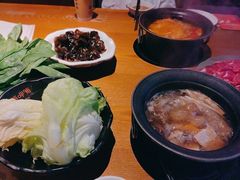 -呷哺呷哺(融创茂店)