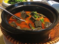 自制黑豆腐砂锅-姜君·千岛湖鱼头馆(浦东大道店)