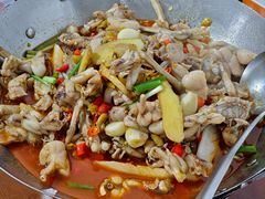 -昱龙大盆牛蛙馆(三兴街总店)